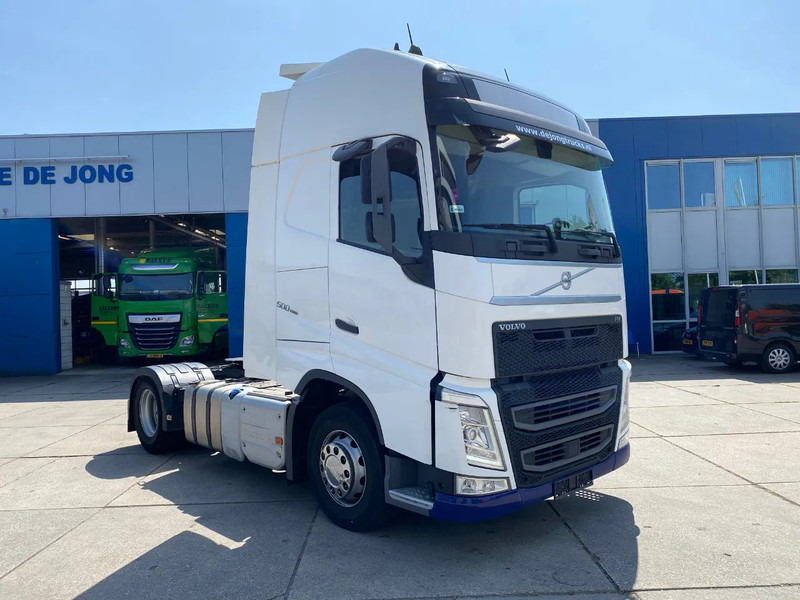 Volvo FH 13.500 Globetrotter XL / I-parkCool / 2x Tank - Cabeza tractora: foto 3 Volvo FH 13.500 Globetrotter XL / I-parkCool / 2x Tank - Cabeza tractora: foto 3