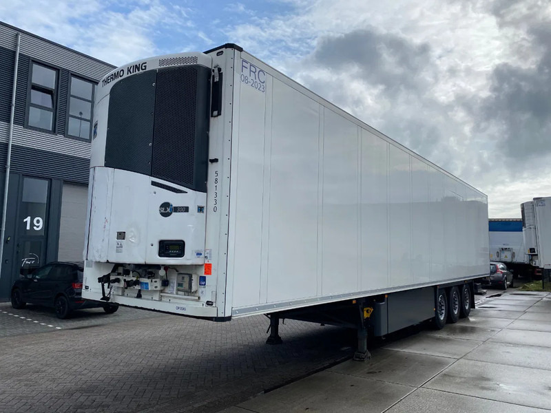 Schmitz Cargobull SCB*3SB Frigo/ Thermo King SLXi 300 / Laadklep / 3415 hours! - Semirremolque frigorífico: foto 4 Schmitz Cargobull SCB*3SB Frigo/ Thermo King SLXi 300 / Laadklep / 3415 hours! - Semirremolque frigorífico: foto 4