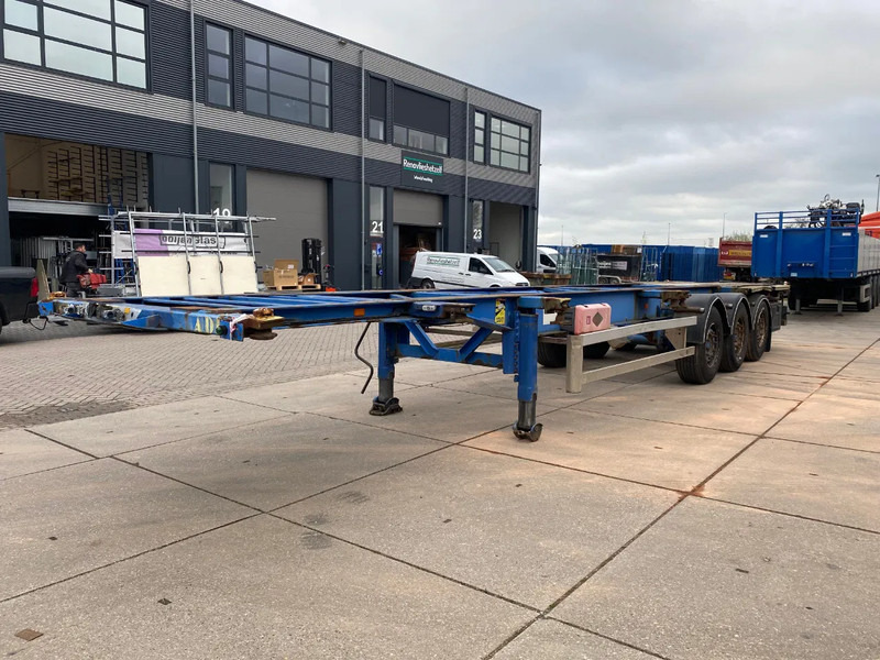 Van Hool 3B0079 / Container chassis / SAF + Disc - Semirremolque portacontenedore/ Intercambiable: foto 4 Van Hool 3B0079 / Container chassis / SAF + Disc - Semirremolque portacontenedore/ Intercambiable: foto 4