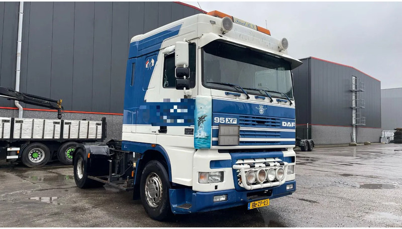 DAF XF 380 EURO-3 HOLLAND TRUCK - Cabeza tractora: foto 1 DAF XF 380 EURO-3 HOLLAND TRUCK - Cabeza tractora: foto 1