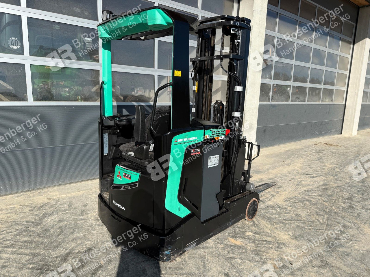 Mitsubishi RB14N2S Schubmaststapler / nur 200h/ BJ2020 - Retráctil: foto 4 Mitsubishi RB14N2S Schubmaststapler / nur 200h/ BJ2020 - Retráctil: foto 4