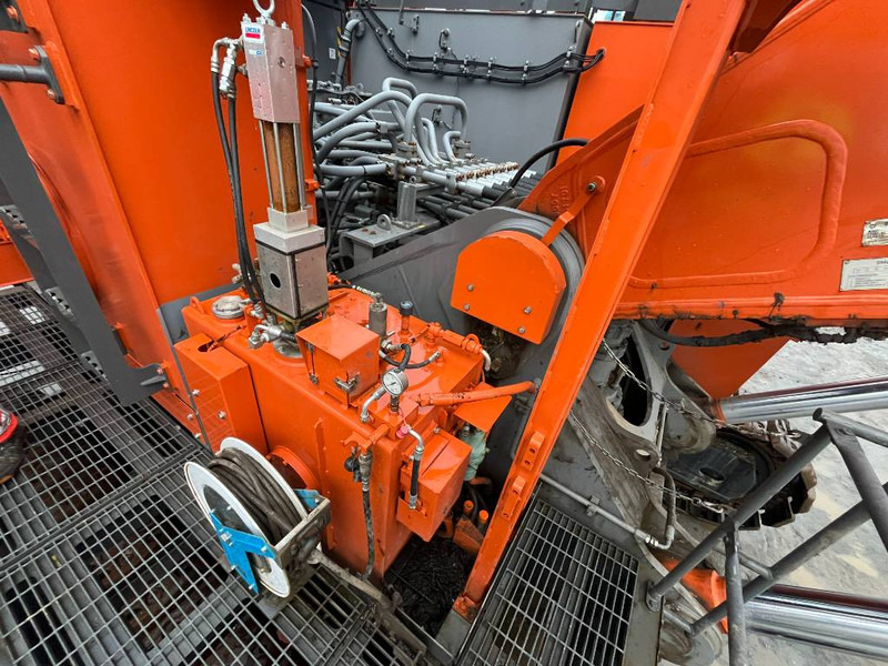 Excavadora de cadenas Hitachi EX2000-7BBH: foto 13