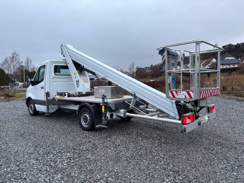 Mercedes-Benz Dino 230VTH - Camión con plataforma elevadora: foto 3 Mercedes-Benz Dino 230VTH - Camión con plataforma elevadora: foto 3