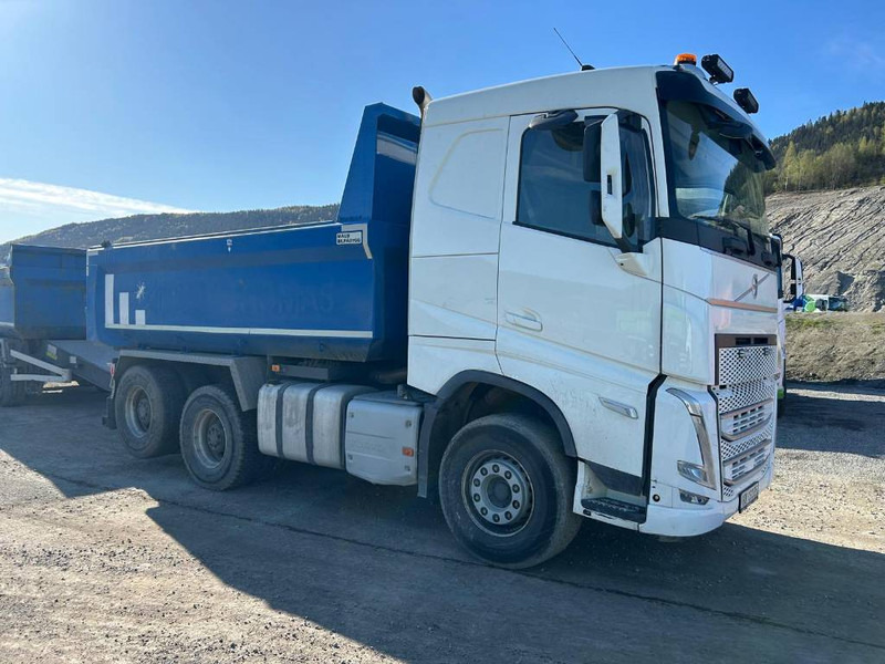 Volvo FH 540 6x4 + Maur trippelkjerre - Camión volquete: foto 5 Volvo FH 540 6x4 + Maur trippelkjerre - Camión volquete: foto 5
