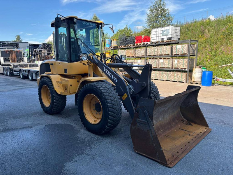 Volvo L 30 GS - Cargadora de ruedas: foto 2 Volvo L 30 GS - Cargadora de ruedas: foto 2