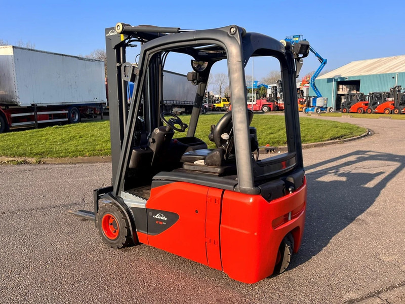 Linde E18L-02 - Carretilla elevadora eléctrica: foto 4 Linde E18L-02 - Carretilla elevadora eléctrica: foto 4