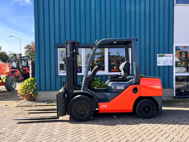 Toyota 52-8FDJF35 - Carretilla elevadora diésel: foto 2 Toyota 52-8FDJF35 - Carretilla elevadora diésel: foto 2