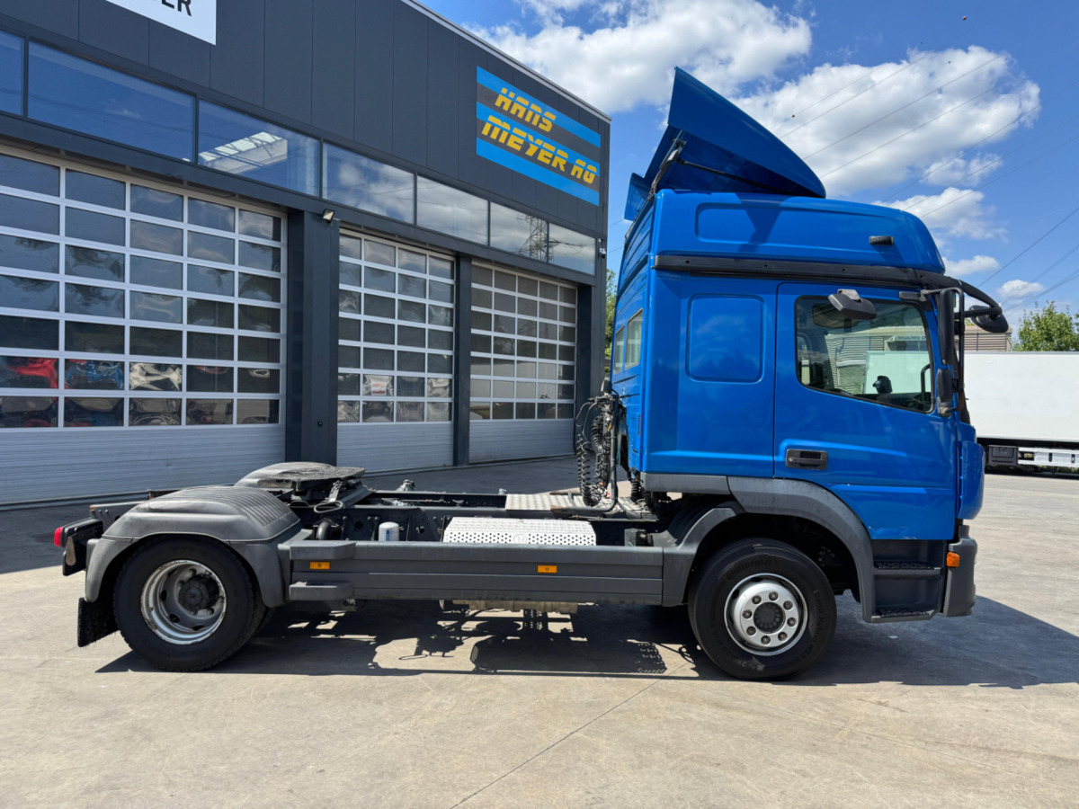 MERCEDES Atego 1330 4x2 - Cabeza tractora: foto 4 MERCEDES Atego 1330 4x2 - Cabeza tractora: foto 4