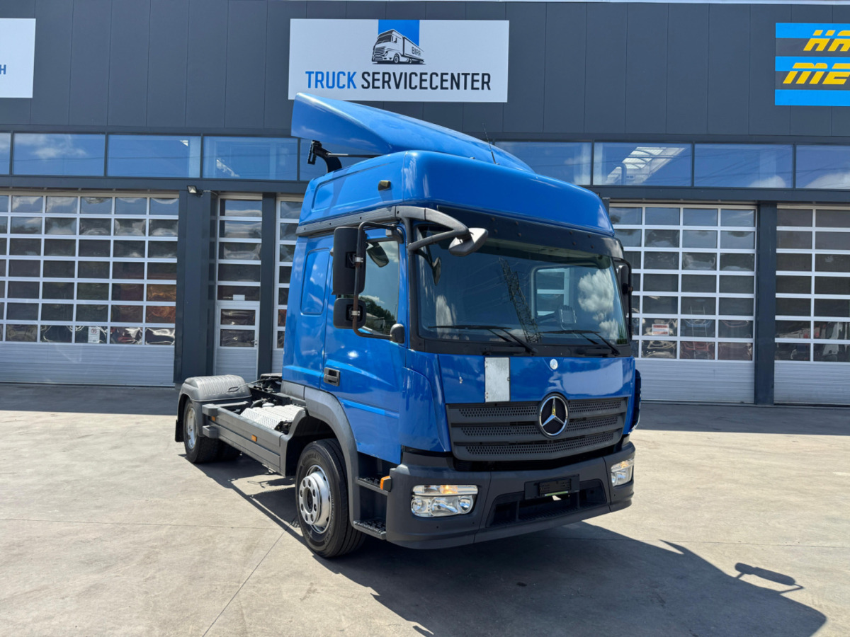 MERCEDES Atego 1330 4x2 - Cabeza tractora: foto 3 MERCEDES Atego 1330 4x2 - Cabeza tractora: foto 3