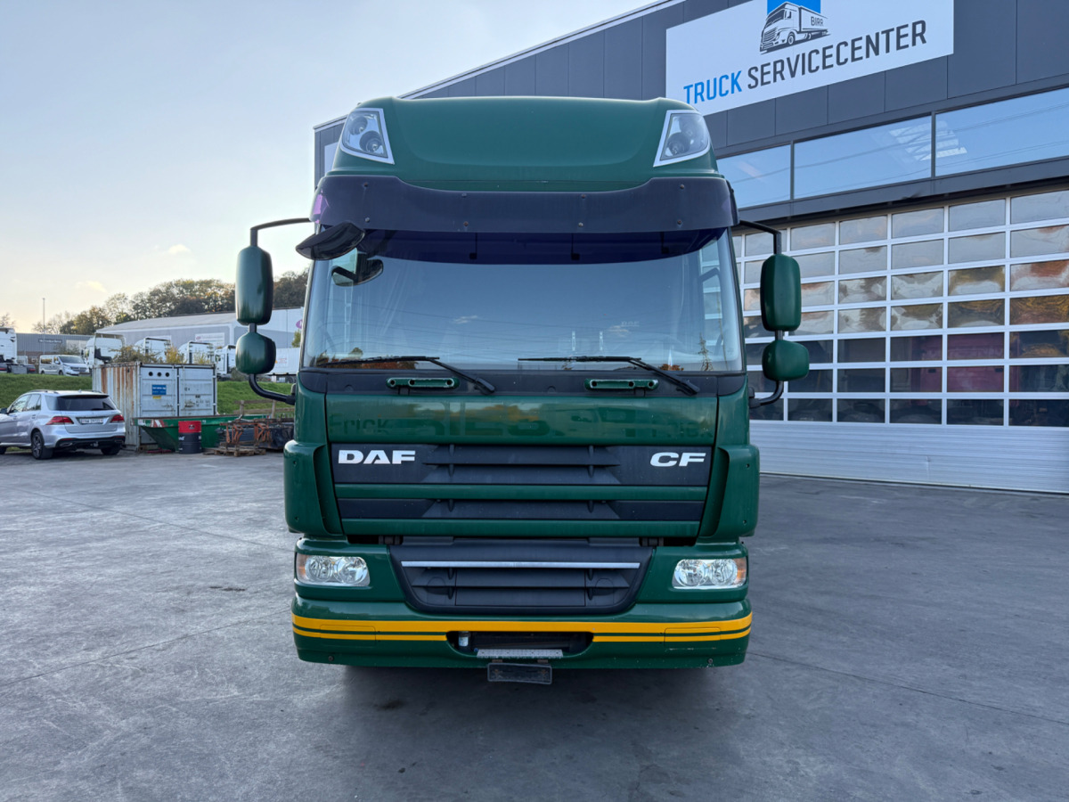 DAF CF75.310 4x2 - Camión lona: foto 2 DAF CF75.310 4x2 - Camión lona: foto 2