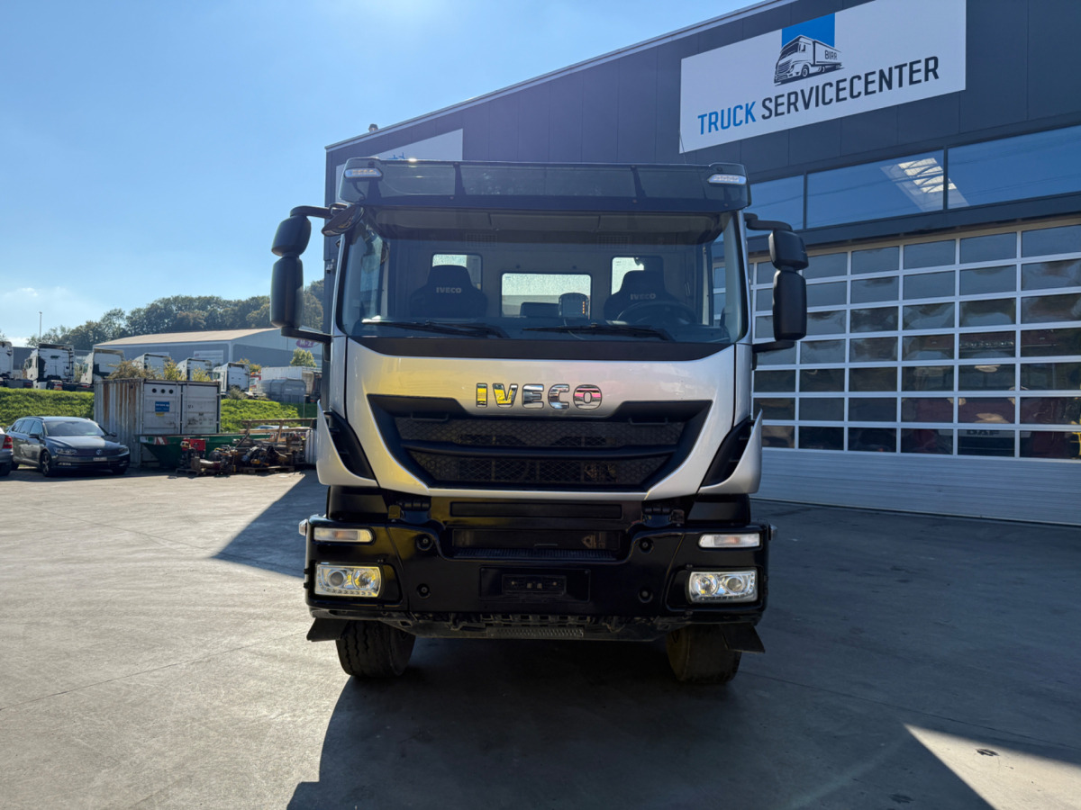 IVECO 500 8x4 Kipper Bordmatik - Camión volquete: foto 3 IVECO 500 8x4 Kipper Bordmatik - Camión volquete: foto 3