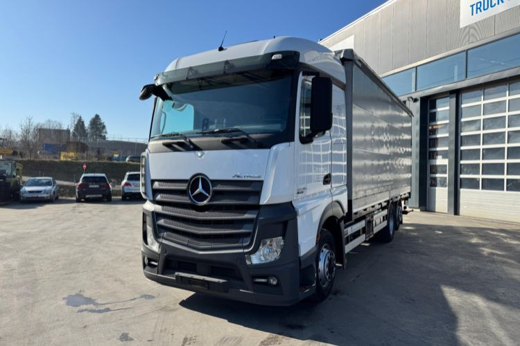 Camión lona Mercedes-Benz Actros 2545 6x2: foto 1