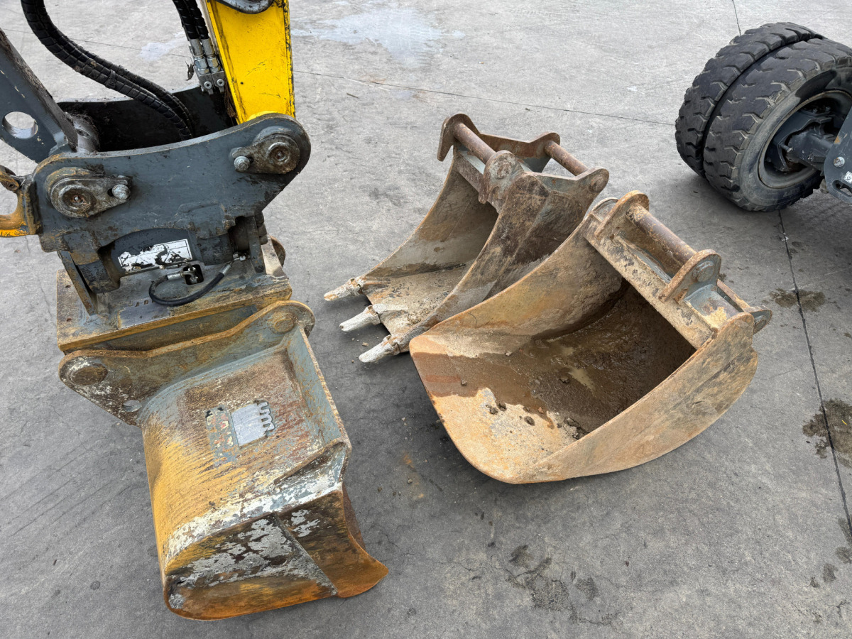 Excavadora de ruedas NEUSON EW65 E14-2 Powertilt 3x Schaufeln: foto 12