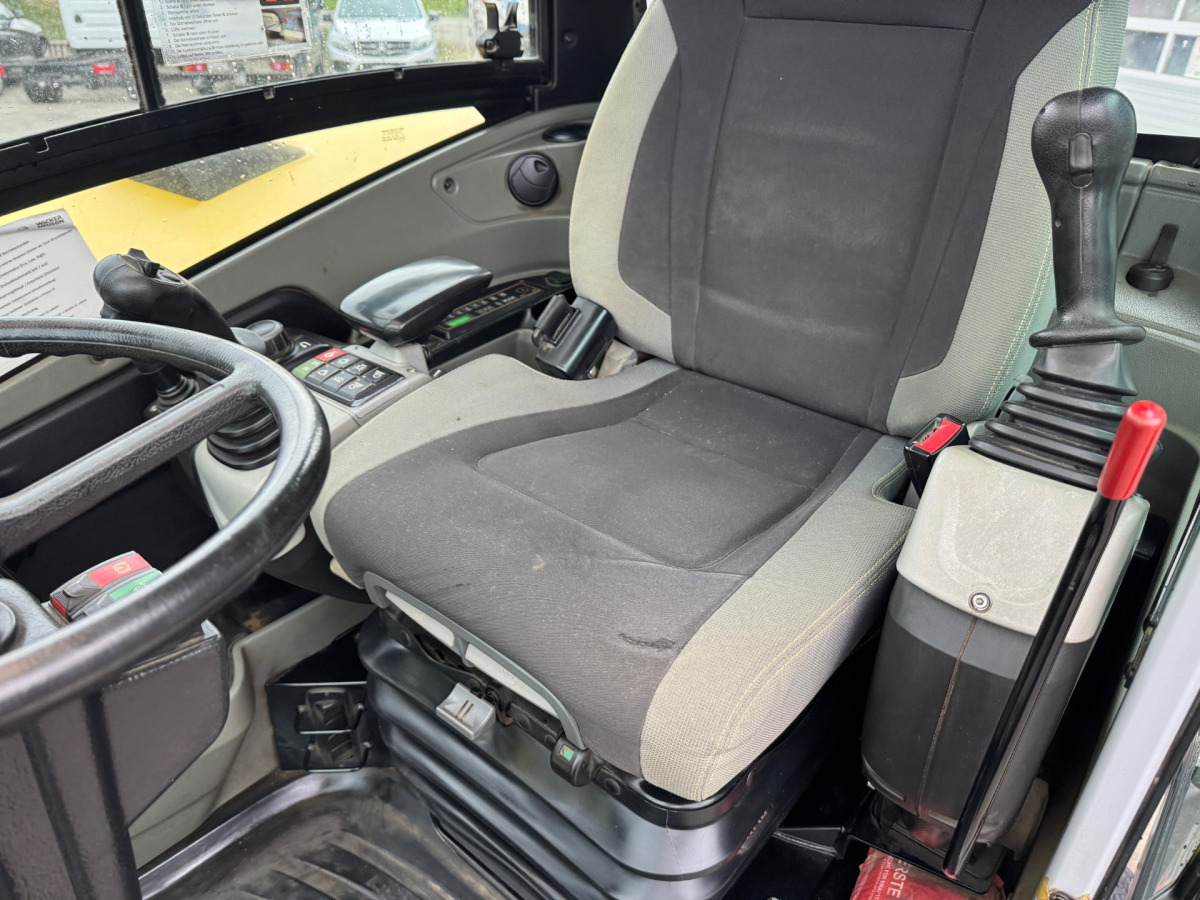 Excavadora de ruedas NEUSON EW65 E14-2 Powertilt 3x Schaufeln: foto 15