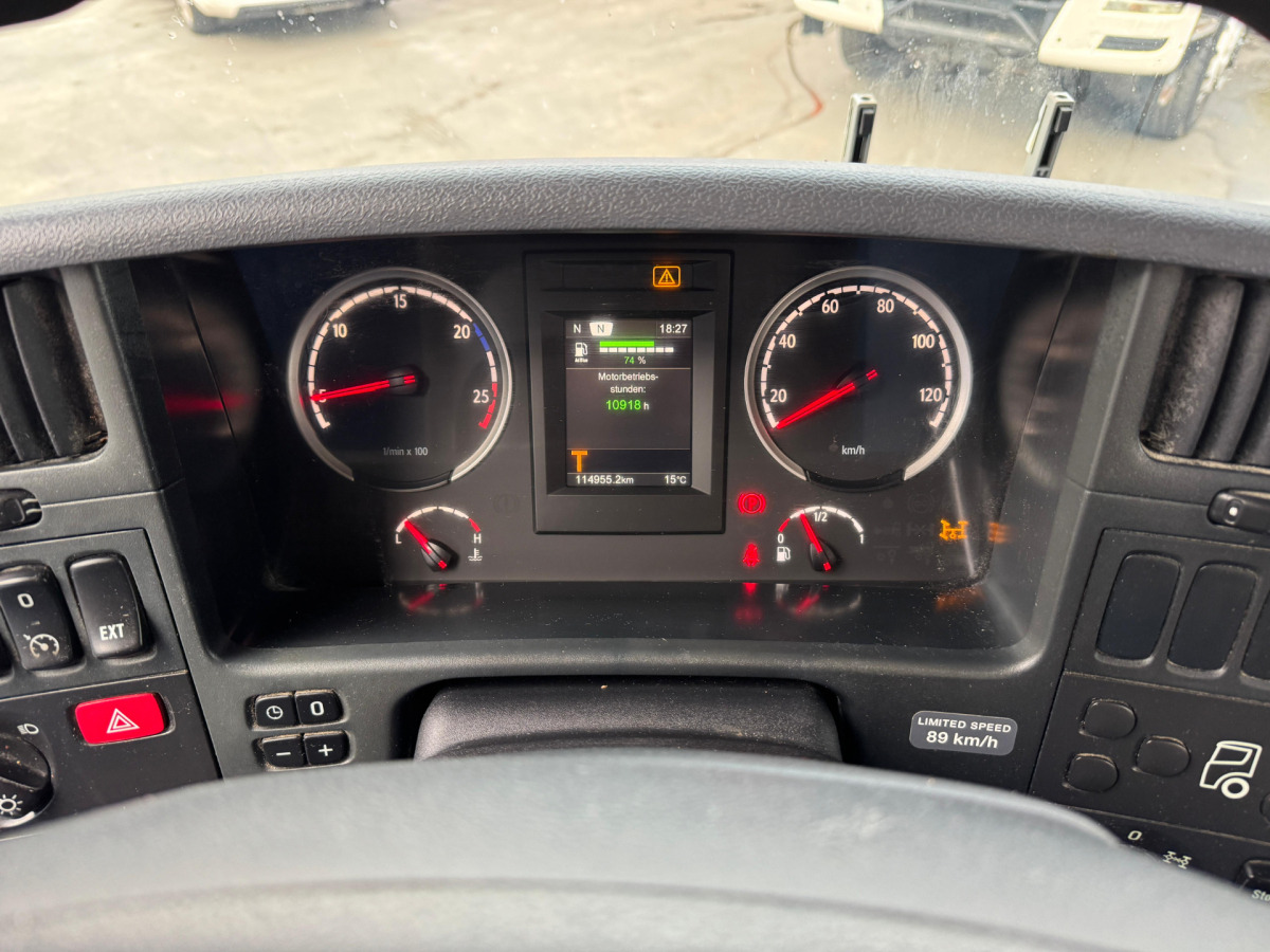 Leasing para SCANIA P410 8x4 Liebherr 9m3 SCANIA P410 8x4 Liebherr 9m3: foto 16