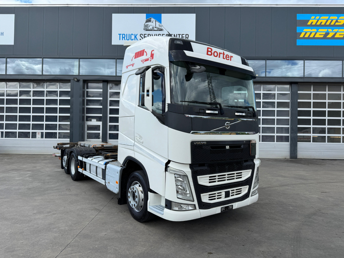 VOLVO FH-460 6x2 LBW - Camión portacontenedore/ Intercambiable: foto 3 VOLVO FH-460 6x2 LBW - Camión portacontenedore/ Intercambiable: foto 3