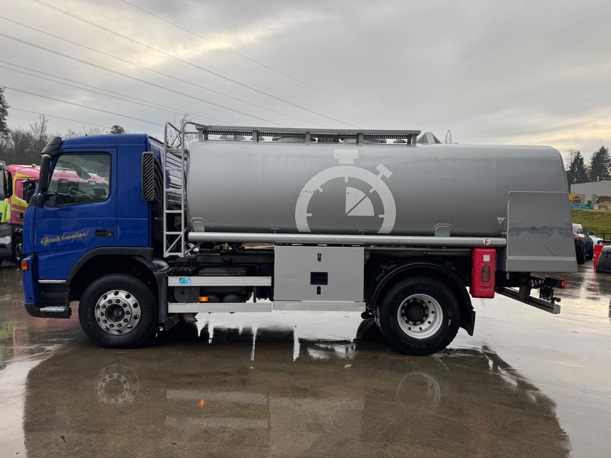 Camión cisterna VOLVO FM-440 4x2 Tankwagen 13'500L: foto 8 Camión cisterna VOLVO FM-440 4x2 Tankwagen 13'500L: foto 8