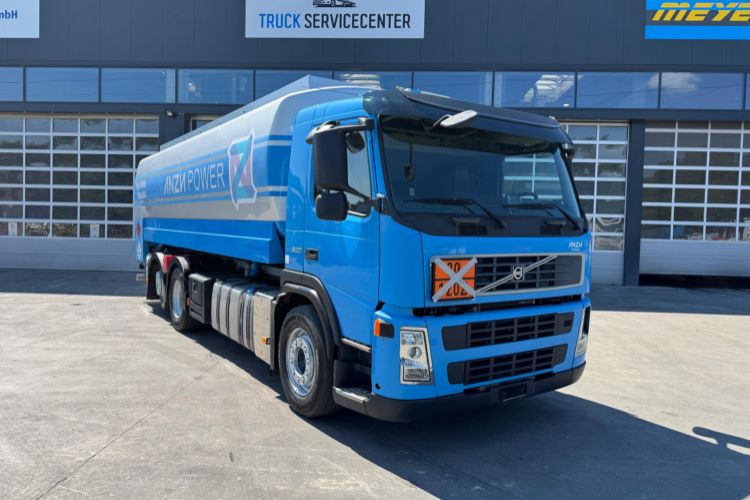Volvo FM-500 6x2 Tankwagen - Camión cisterna: foto 2 Volvo FM-500 6x2 Tankwagen - Camión cisterna: foto 2