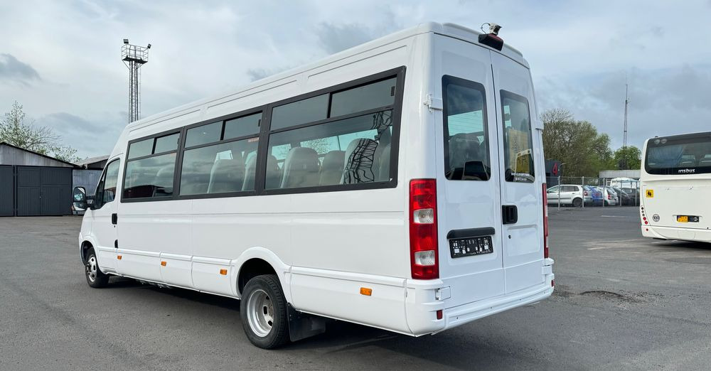 Irisbus Iveco Daily / 23 miejsca / Cena 87000 zł netto - Minibús, Furgoneta de pasajeros: foto 3 Irisbus Iveco Daily / 23 miejsca / Cena 87000 zł netto - Minibús, Furgoneta de pasajeros: foto 3