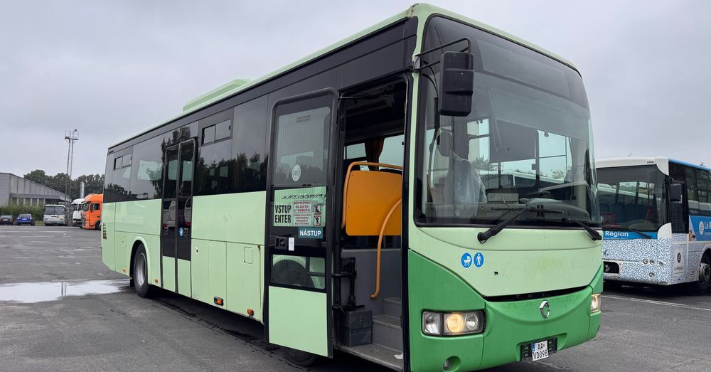 Irisbus KRÓTKI 10,5 metra/ Klimatyzacja /Crossway / 41 miejsc/ CENA: 79000zł netto - Autobús urbano: foto 5 Irisbus KRÓTKI 10,5 metra/ Klimatyzacja /Crossway / 41 miejsc/ CENA: 79000zł netto - Autobús urbano: foto 5