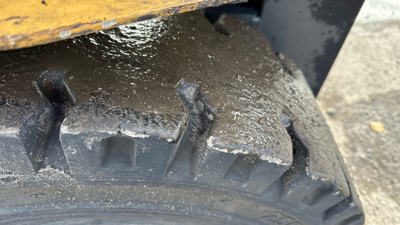 Carretilla elevadora de gas CATERPILLAR GP35: foto 17 Carretilla elevadora de gas CATERPILLAR GP35: foto 17