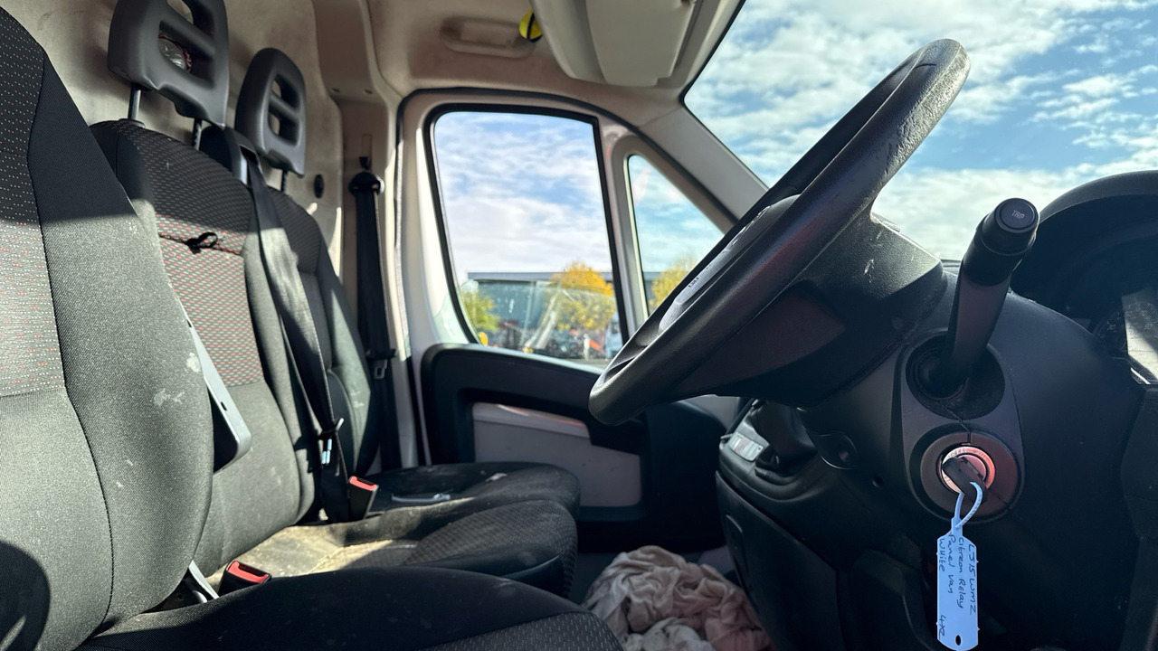 CITROEN RELAY 35 2.2 HDi 130ps - Furgón: foto 5 CITROEN RELAY 35 2.2 HDi 130ps - Furgón: foto 5