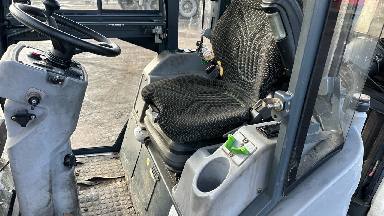 CITYMASTER 6001 - Barredora vial: foto 5 CITYMASTER 6001 - Barredora vial: foto 5