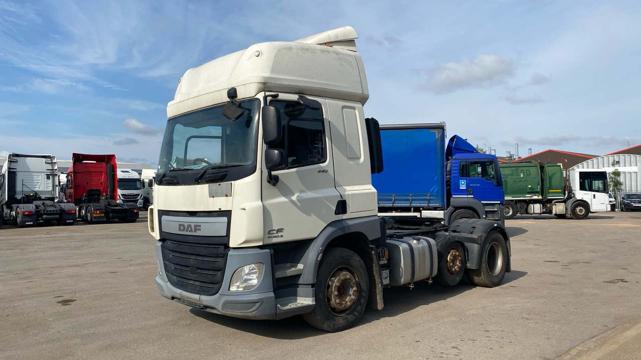 DAF CF 440 - Cabeza tractora: foto 2 DAF CF 440 - Cabeza tractora: foto 2