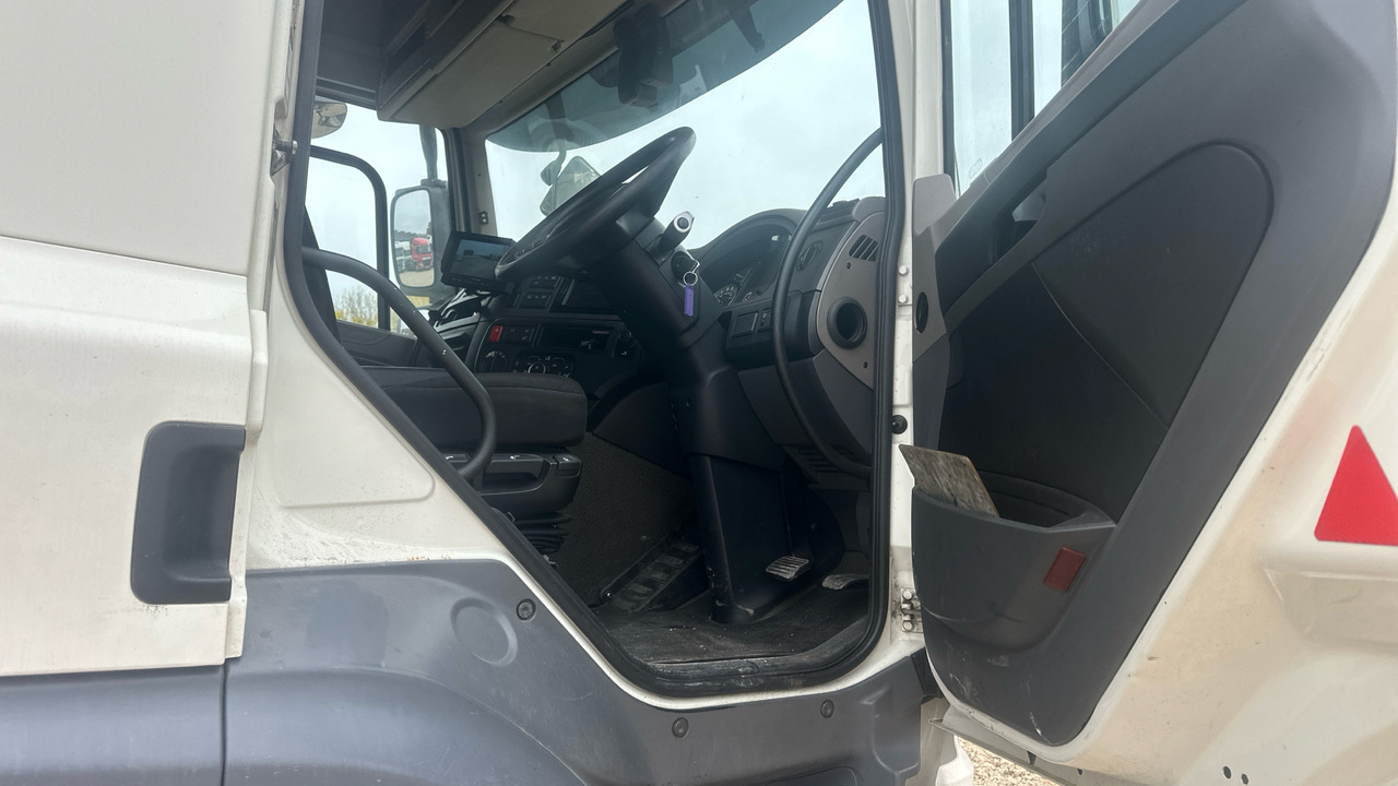 DAF CF 450 - Cabeza tractora: foto 5 DAF CF 450 - Cabeza tractora: foto 5