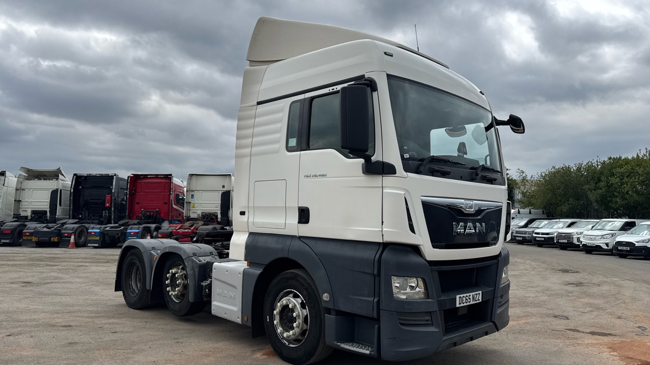 MAN TGX 26.480 - Cabeza tractora: foto 1 MAN TGX 26.480 - Cabeza tractora: foto 1