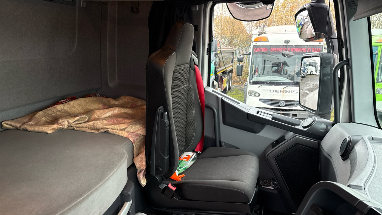 Cabeza tractora RENAULT T  460: foto 8