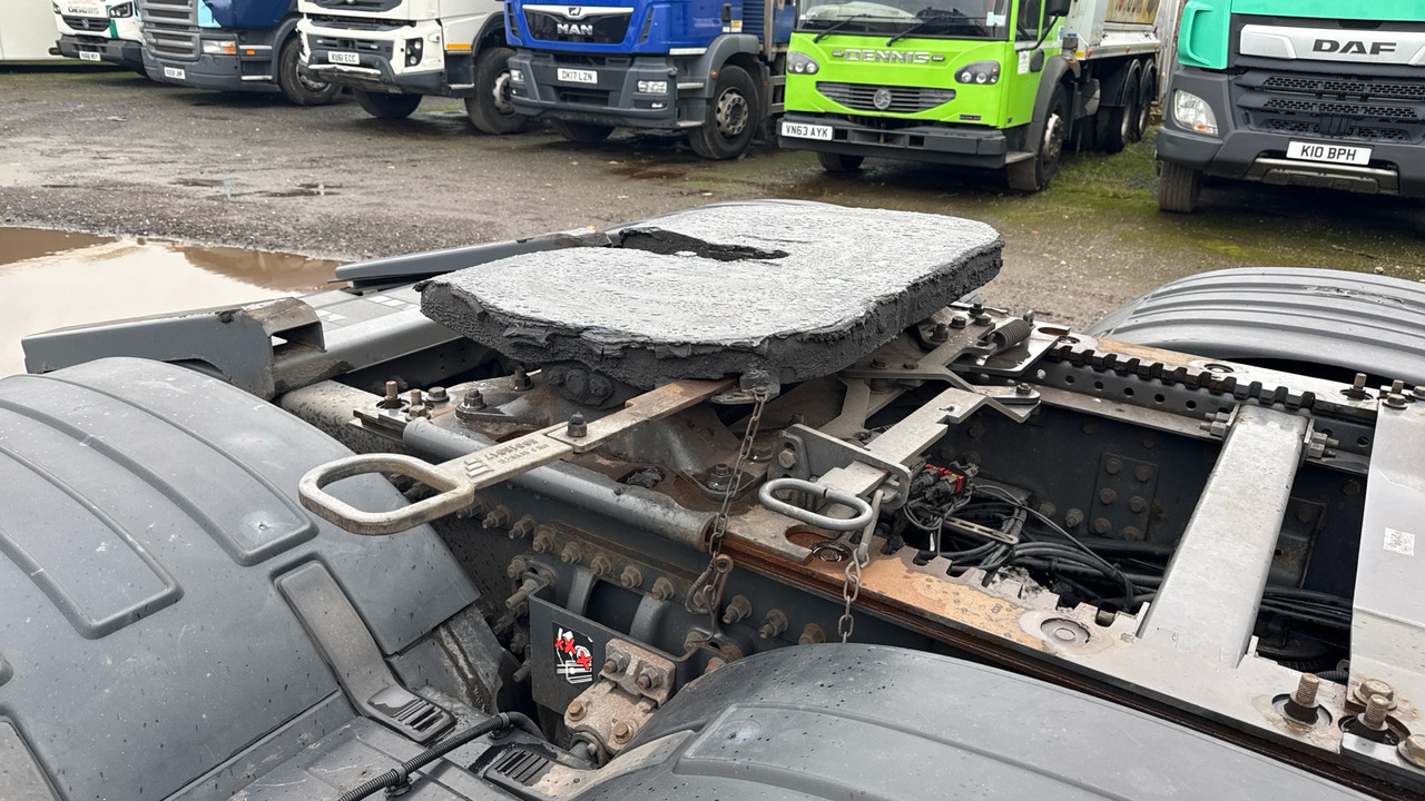 Cabeza tractora RENAULT T  460: foto 17