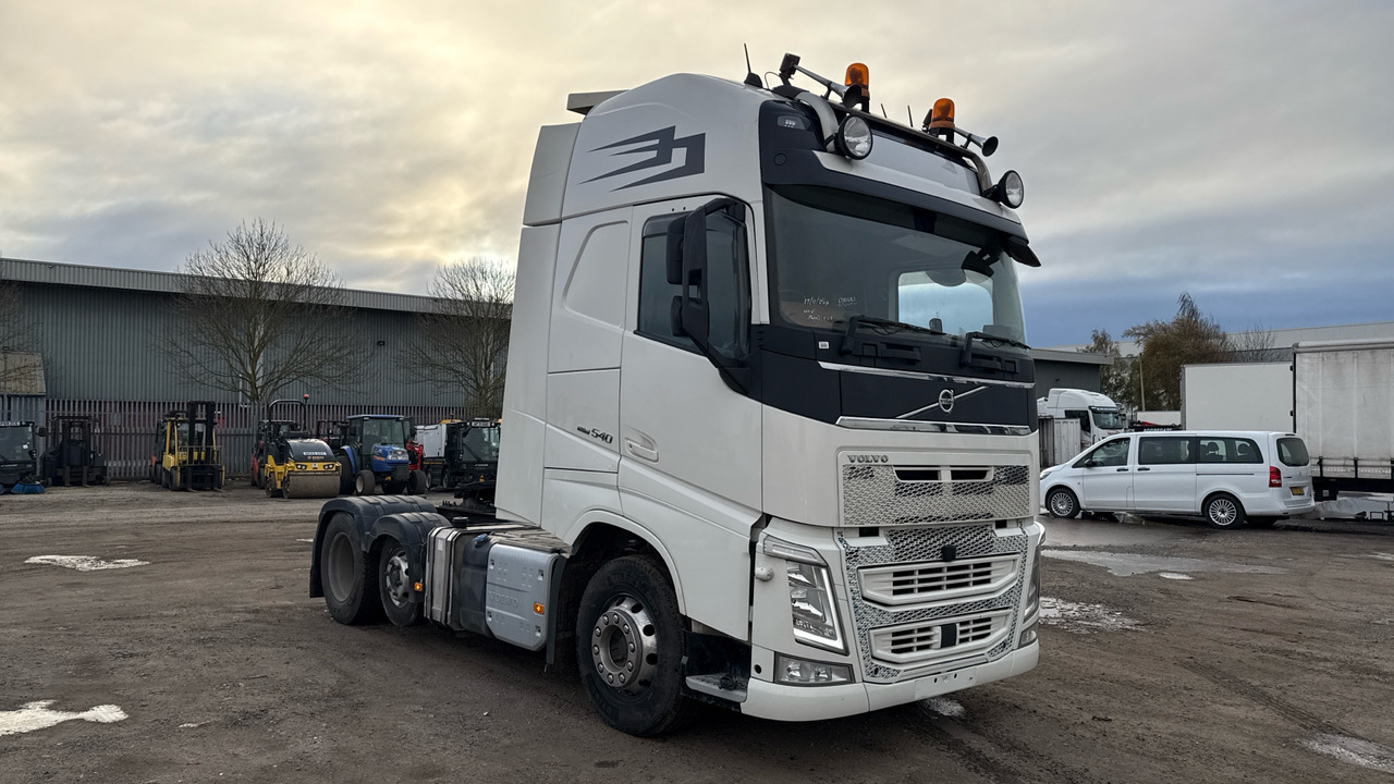 Volvo FH 540 - Cabeza tractora: foto 1 Volvo FH 540 - Cabeza tractora: foto 1