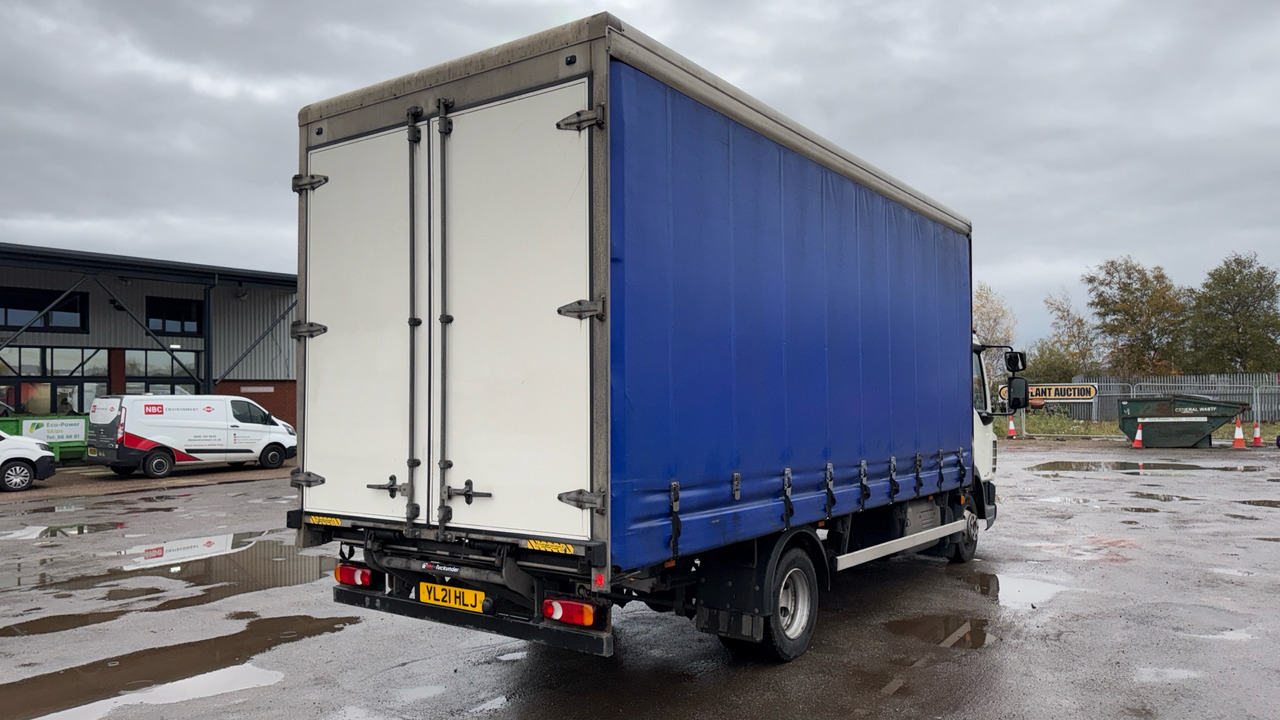 DAF LF 180 - Camión lona: foto 4 DAF LF 180 - Camión lona: foto 4