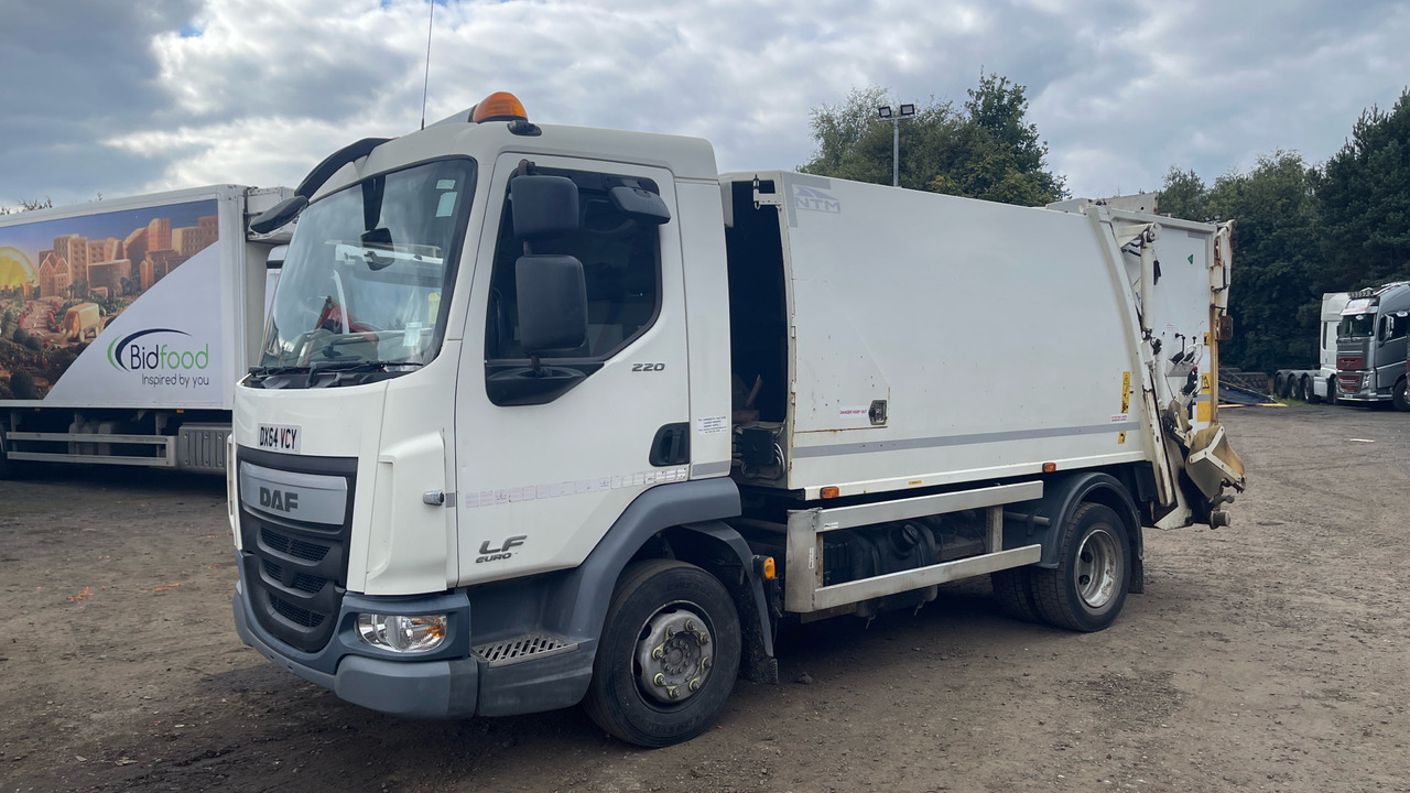 DAF LF 220 - Camión de basura: foto 2 DAF LF 220 - Camión de basura: foto 2