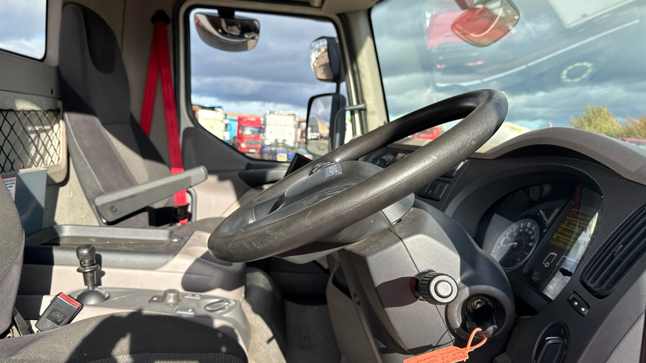 DAF LF 220 - Camión caja abierta: foto 5 DAF LF 220 - Camión caja abierta: foto 5