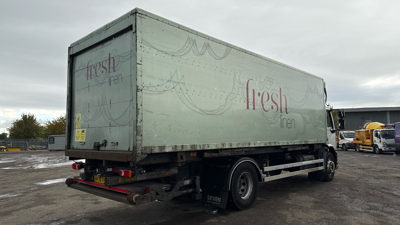 DAF LF 320 - Camión caja cerrada: foto 4 DAF LF 320 - Camión caja cerrada: foto 4