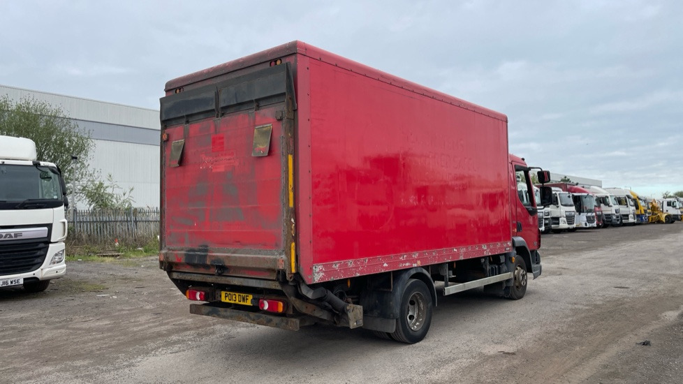 DAF LF 45.140 7.5 TONNE - Camión caja cerrada: foto 4 DAF LF 45.140 7.5 TONNE - Camión caja cerrada: foto 4