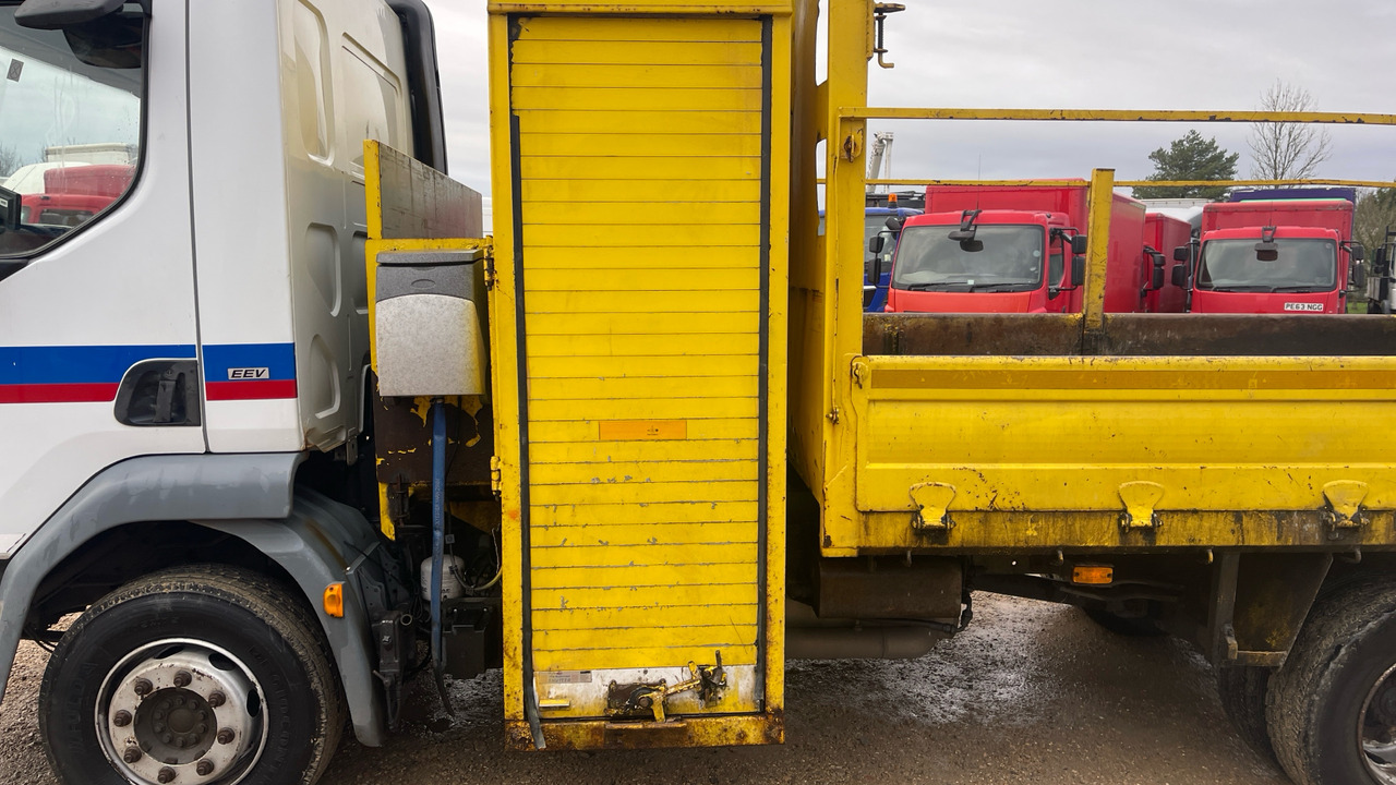 Camión volquete DAF LF 45.180: foto 17