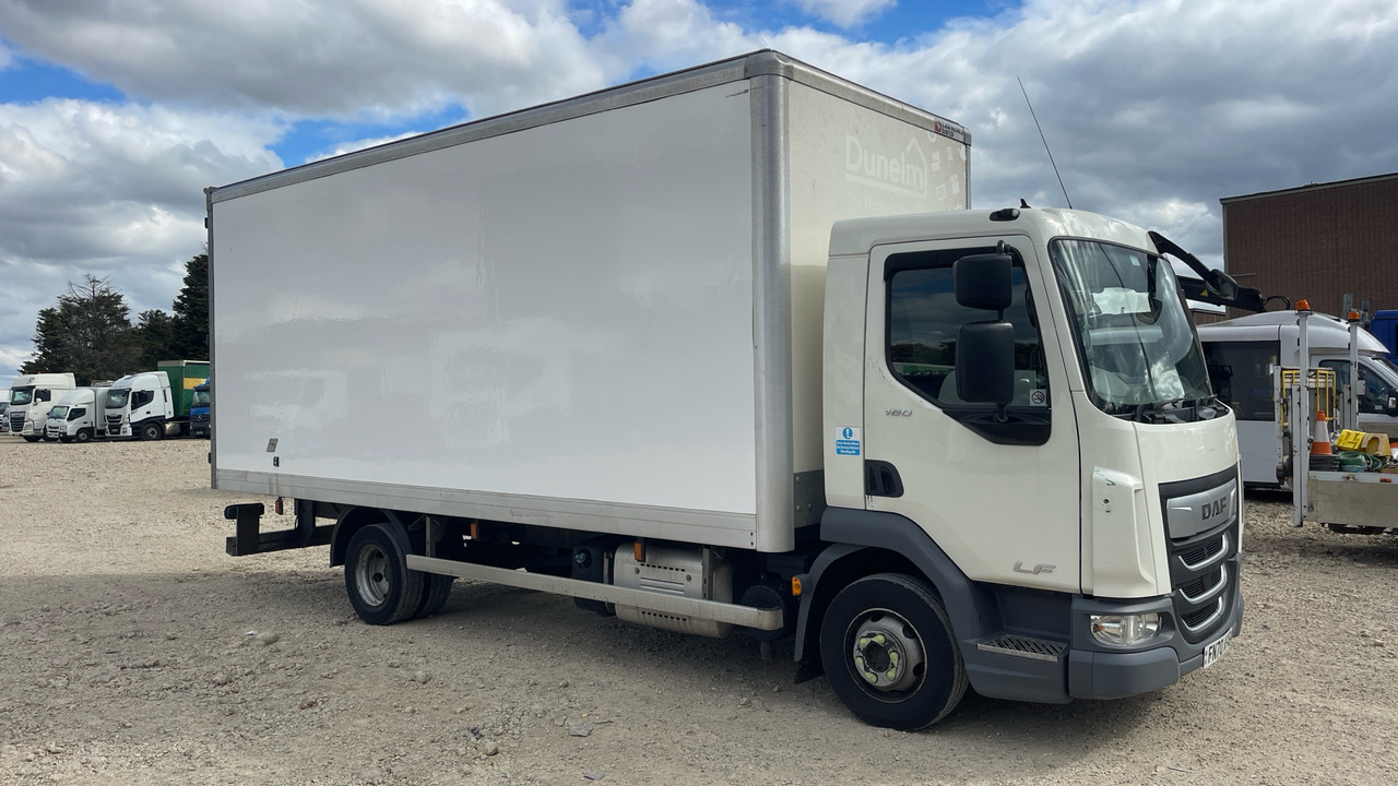 Daf LF 180 - Camión caja cerrada: foto 1 Daf LF 180 - Camión caja cerrada: foto 1