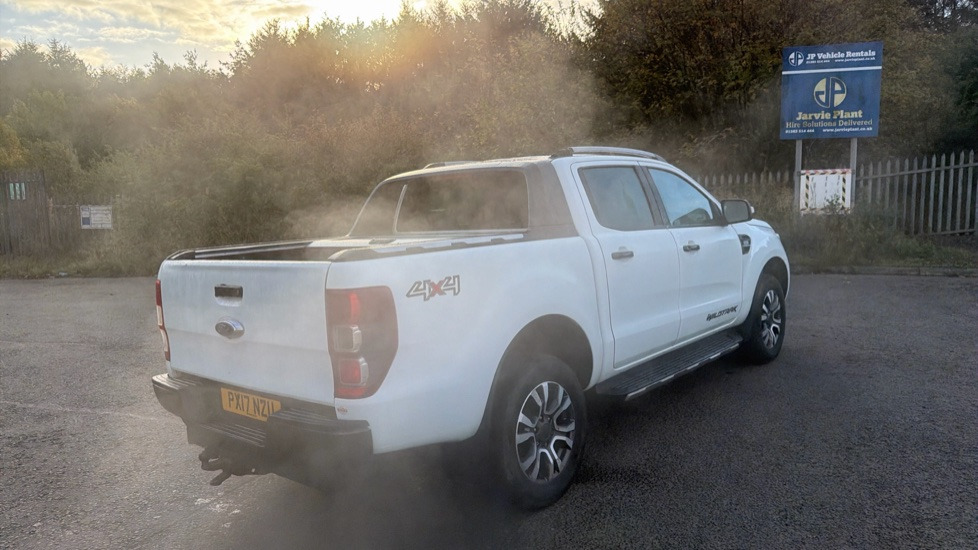 FORD RANGER Pick Up Double Cab Wildtrak 3.2 TDCi 200PS - Pick-up, Furgoneta combi: foto 4 FORD RANGER Pick Up Double Cab Wildtrak 3.2 TDCi 200PS - Pick-up, Furgoneta combi: foto 4