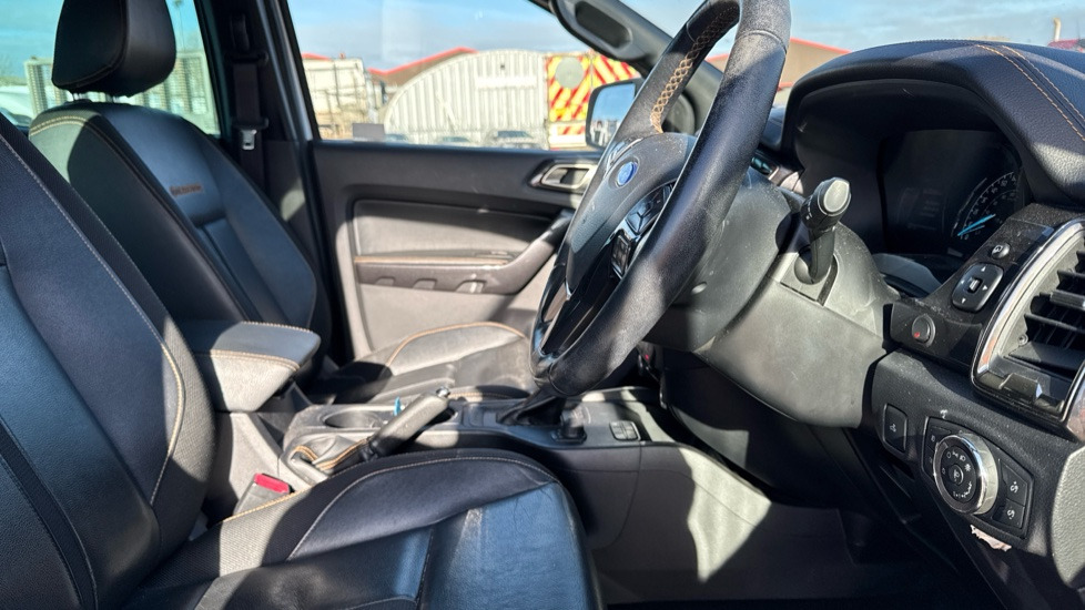 FORD RANGER WILDTRAK 2.0 ECOBLUE - Pick-up, Furgoneta combi: foto 5 FORD RANGER WILDTRAK 2.0 ECOBLUE - Pick-up, Furgoneta combi: foto 5