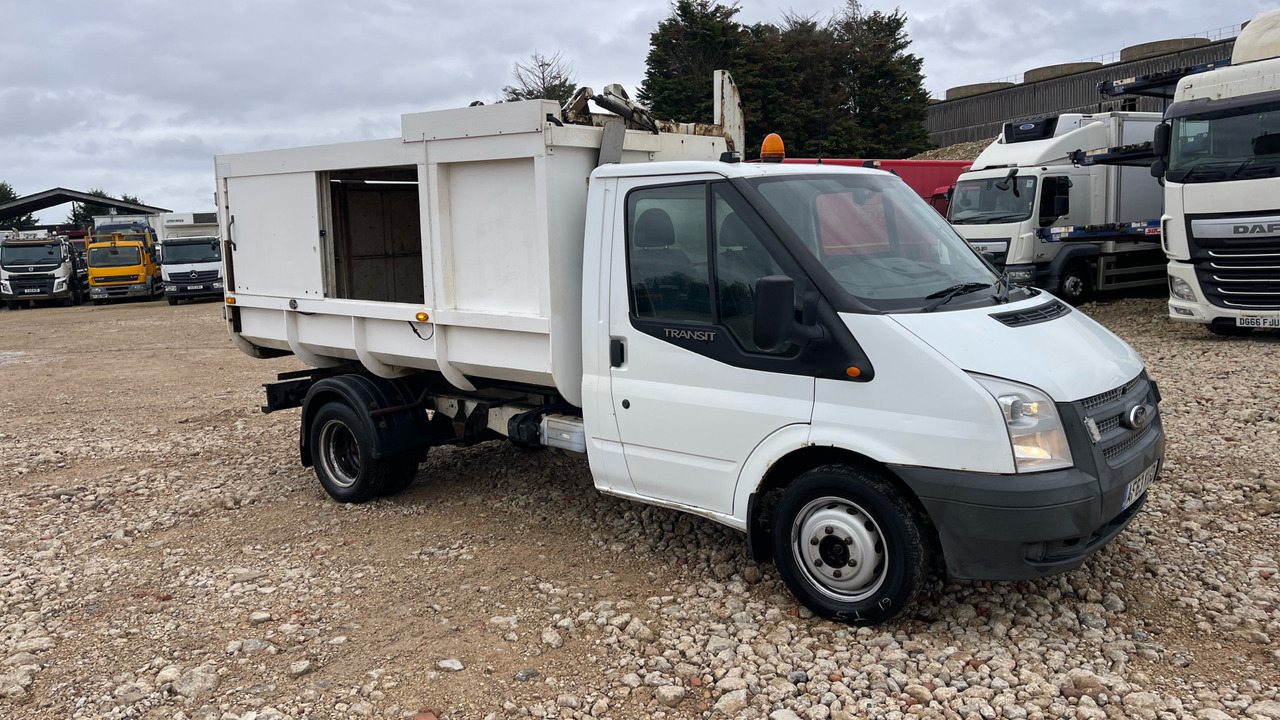 FORD TRANSIT 2.2 TDCI 100PS - Furgoneta basculante: foto 1 FORD TRANSIT 2.2 TDCI 100PS - Furgoneta basculante: foto 1