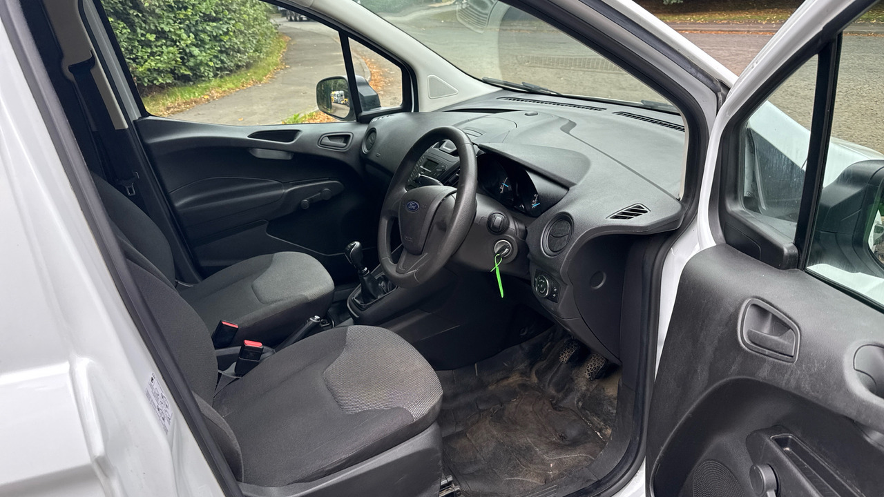 FORD TRANSIT COURIER 1.5 TDCI 75PS - Furgoneta pequeña: foto 5 FORD TRANSIT COURIER 1.5 TDCI 75PS - Furgoneta pequeña: foto 5