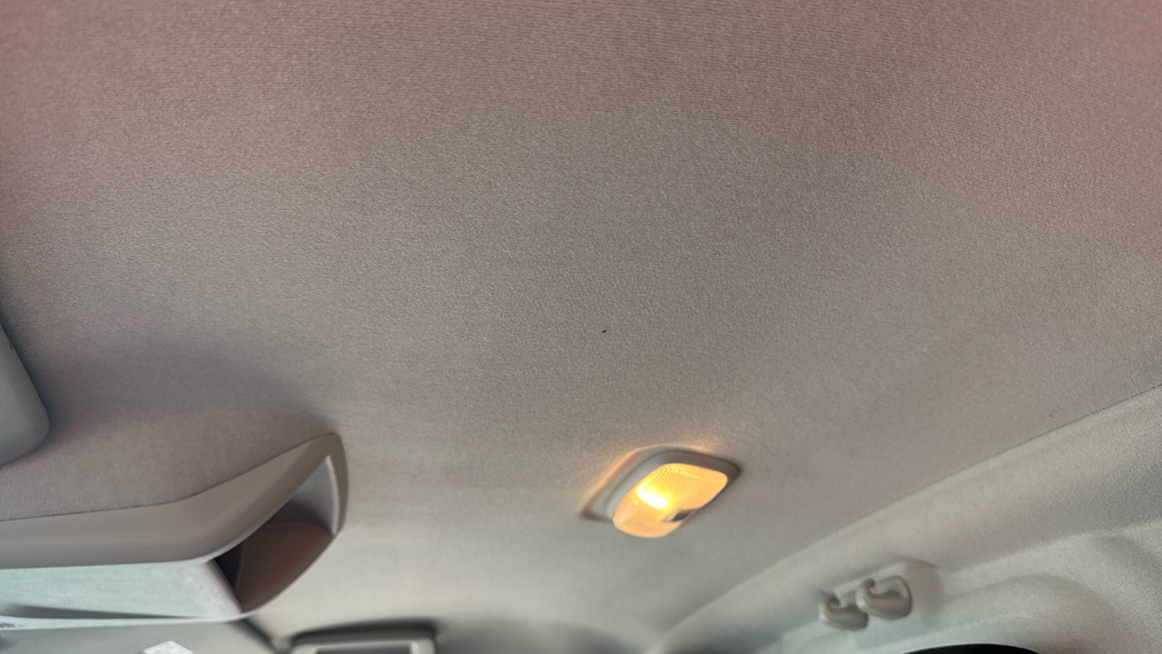 Furgoneta pequeña Ford Transit Custom 280 Base 2.0TDCi 105ps Low Roof Van FWD: foto 13