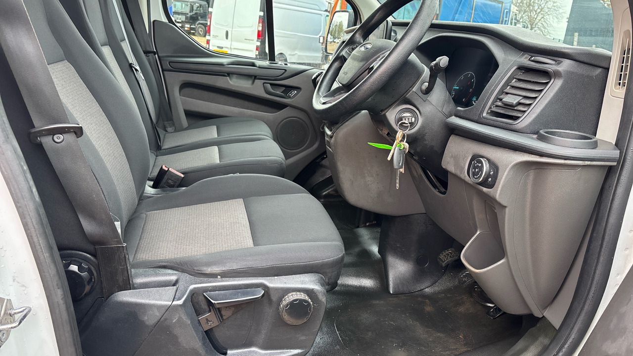 Ford Transit Custom 300 2.0 ECOBLUE 105PS - Furgoneta pequeña: foto 5 Ford Transit Custom 300 2.0 ECOBLUE 105PS - Furgoneta pequeña: foto 5