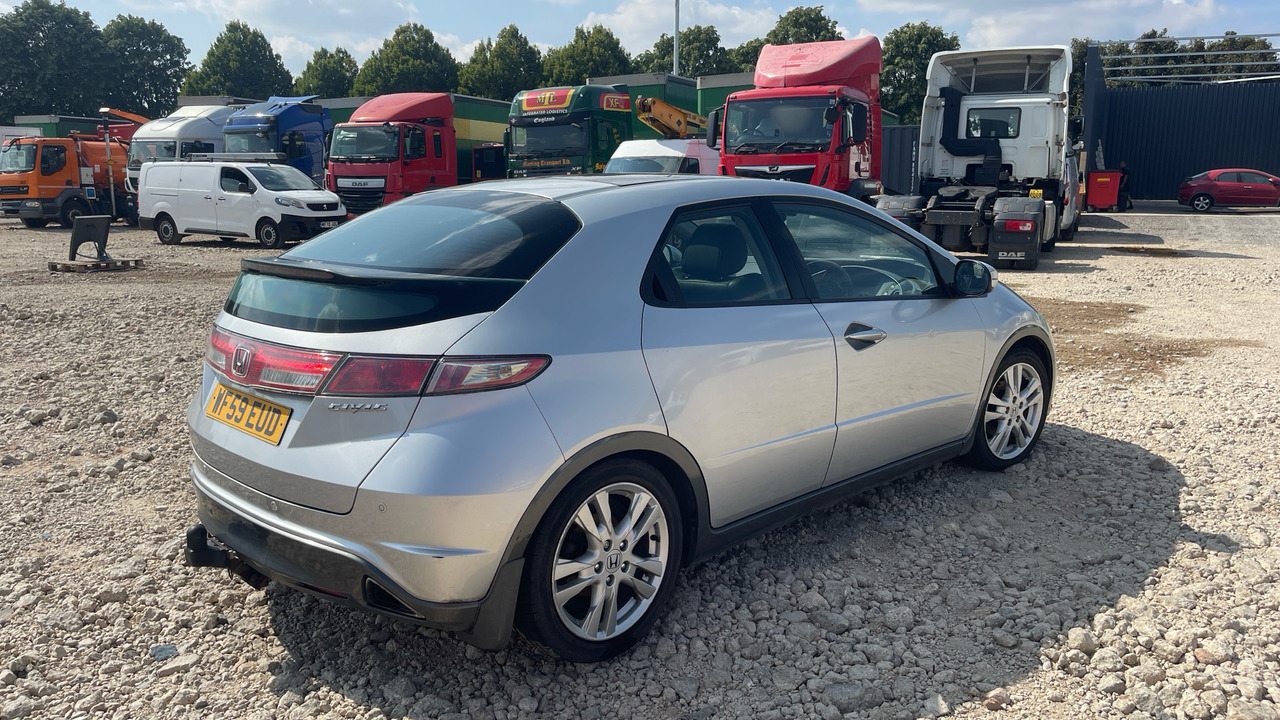 HONDA CIVIC 2.2 I-CTDI - Hatchback: foto 4 HONDA CIVIC 2.2 I-CTDI - Hatchback: foto 4