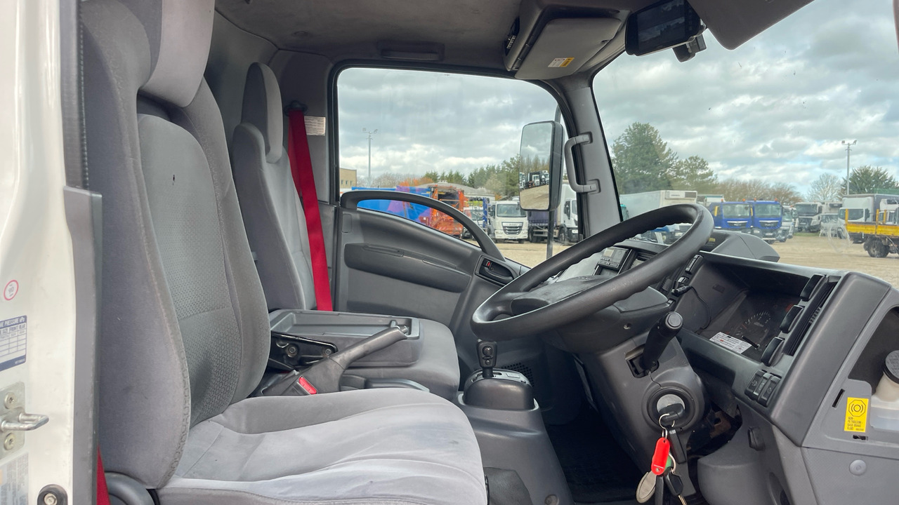 ISUZU N75 150 - Camión lona: foto 5 ISUZU N75 150 - Camión lona: foto 5