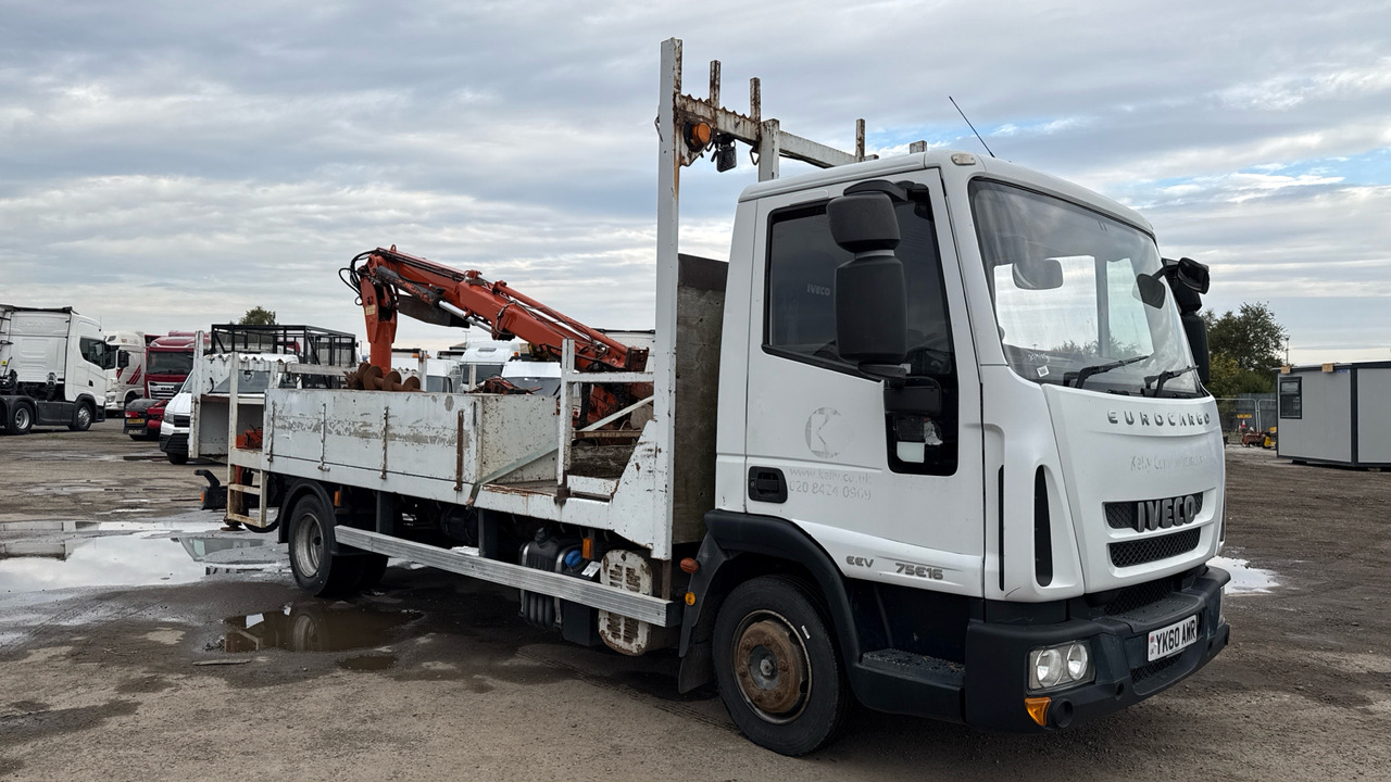 IVECO EUROCARGO 75E16 - Camión caja abierta, Camión grúa: foto 1 IVECO EUROCARGO 75E16 - Camión caja abierta, Camión grúa: foto 1