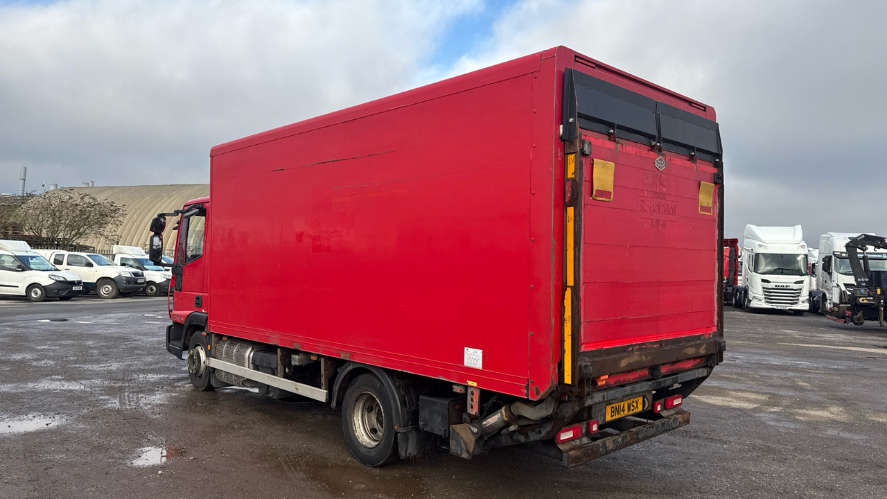 IVECO EUROCARGO 75e16 - Camión caja cerrada: foto 3 IVECO EUROCARGO 75e16 - Camión caja cerrada: foto 3